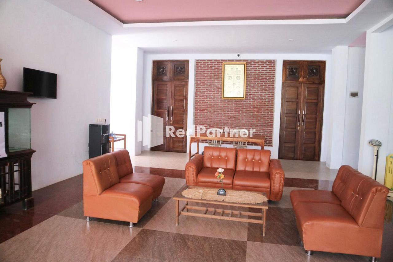 Wisma Suci Syariah Polewali Mandar Mitra Reddoorz Matakali 외부 사진
